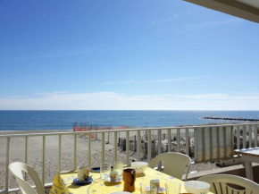 T2 CABINE-Superbe vue mer et accès direct plage proche commerces-6AT28
